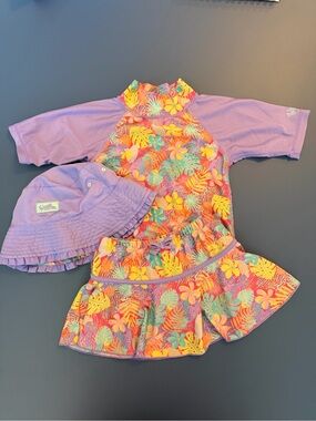 UV Skinz Girls' Purple Tropical Floral Rashguard Swim 3 pc Set with Hat 5 Girls